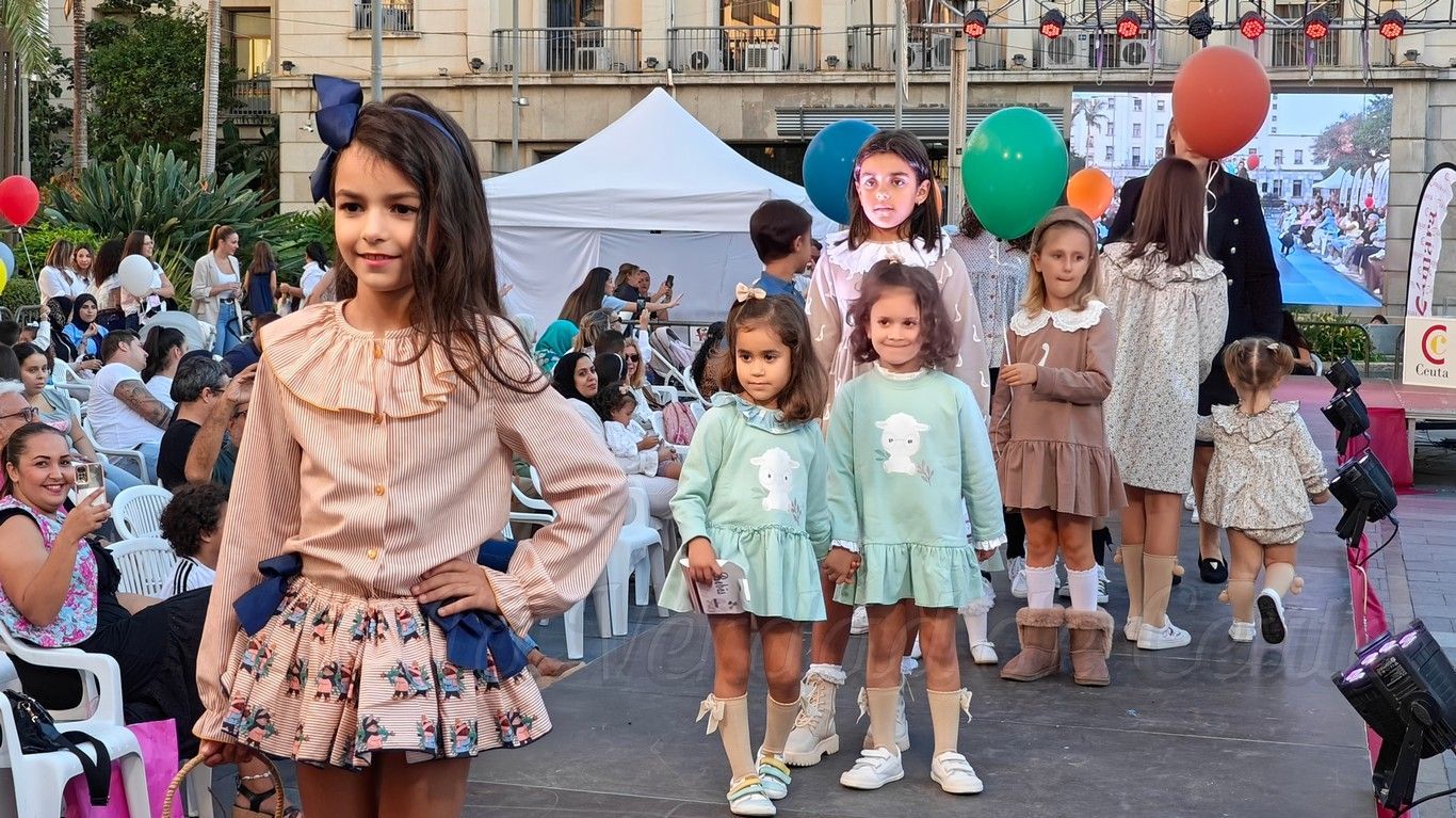 La Semana del Comercio continúa con el primer desfile de moda infantil
